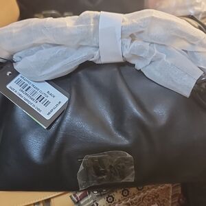 Badgley Mischka - Presidents Day Live Show Listing